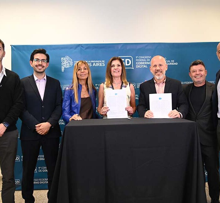 Salesforce y la Provincia de Buenos Aires firman una alianza estratégica para impulsar la inteligencia artificial, la innovación y el desarrollo de talento