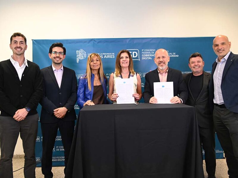 Salesforce y la Provincia de Buenos Aires firman una alianza estratégica para impulsar la inteligencia artificial, la innovación y el desarrollo de talento