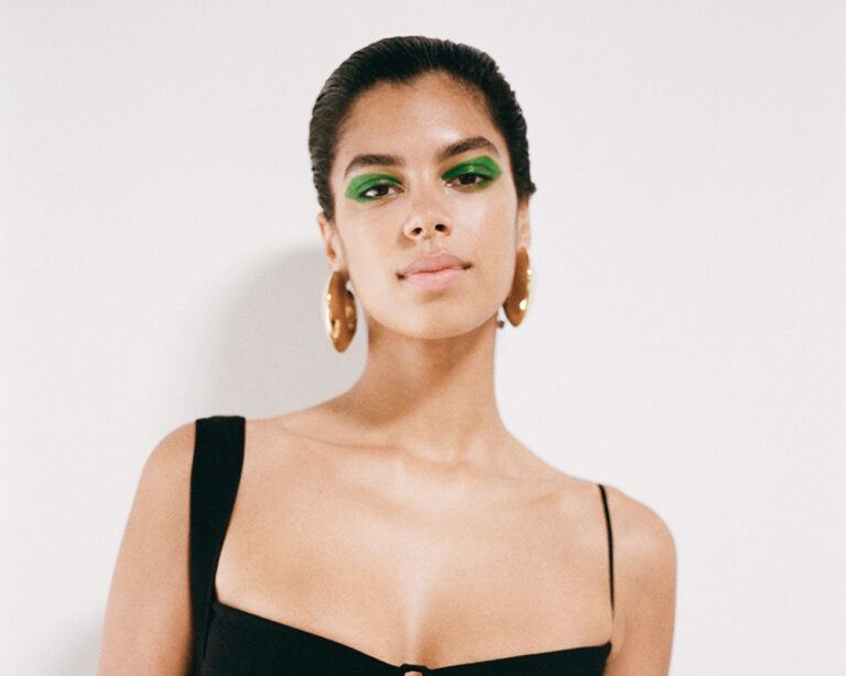 Givenchy por Sarah Burton desfile Prêt-à-Porter Femenino Primavera-Verano 2027 el look de maquillaje