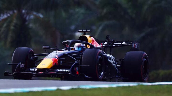 Sepang debuta en los Intermedios y corona a Verstappen