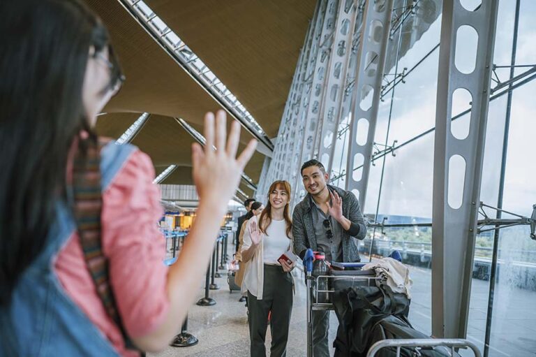 Esperar lo inesperado: Booking.com revela las tendencias que transformarán los viajes de los argentinos en 2027