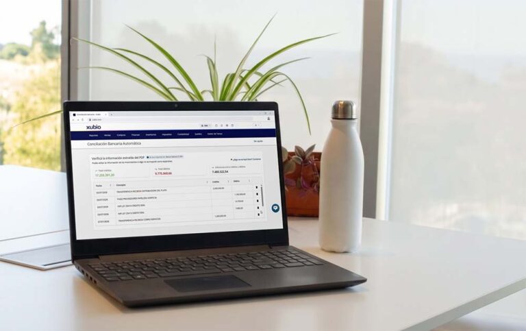 En plena era de la inteligencia artificial, todavía hay quien tipea el extracto del banco